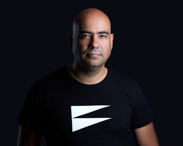 Photo of Adriano Esteves, Founder and Creative Designer at Bürocratik
